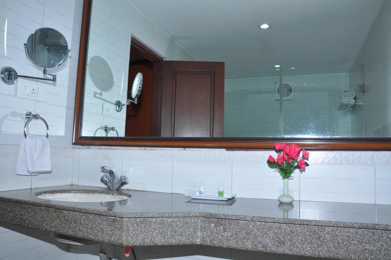 Dass Suites,Domlur Bangalore Exteriör bild